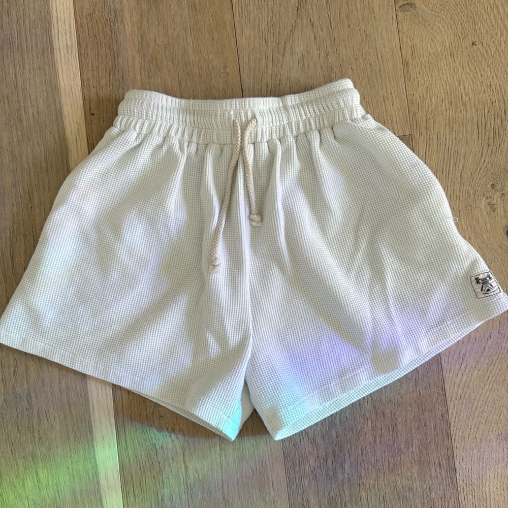 Women’s High Waist Waffle Knit Shorts - white